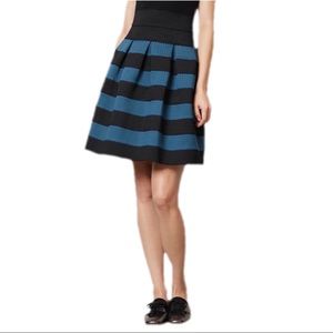𝐀𝐍𝐓𝐇𝐑𝐎𝐏𝐎𝐋𝐎𝐆𝐈𝐄 Scuba Skirt